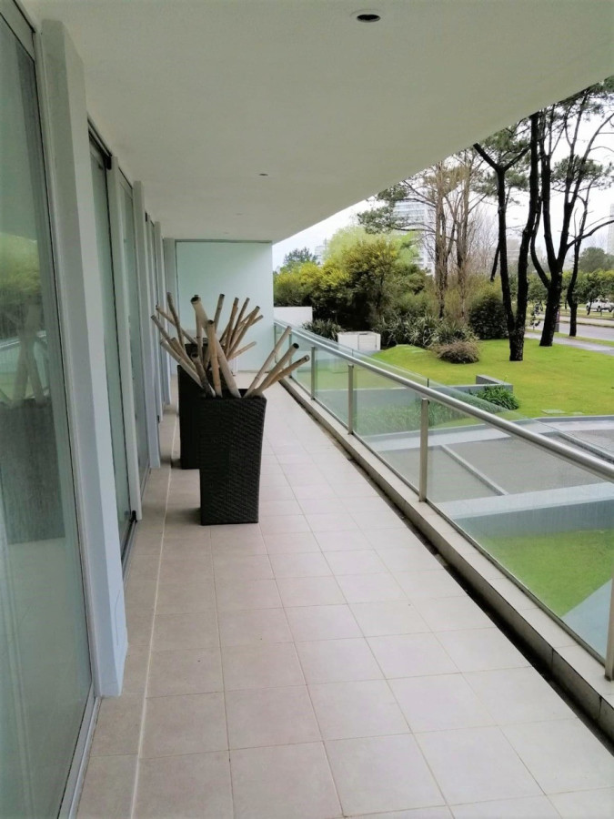 Apartamento ID.264 - Excelente Apto de 3 Dorm. Be Punta