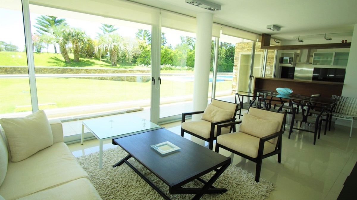 Apartamento ID.304 - Espacioso Dúplex de 3 Dormitorios, Terrazas de Villa Brava