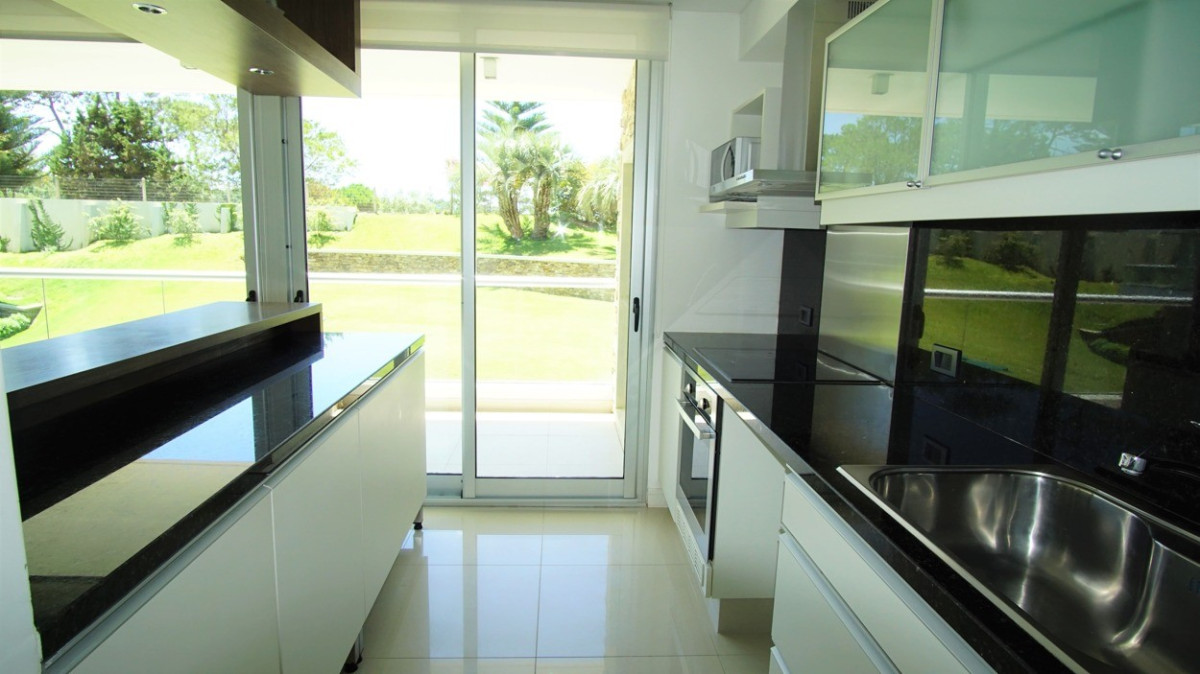 Apartamento ID.304 - Espacioso Dúplex de 3 Dormitorios, Terrazas de Villa Brava