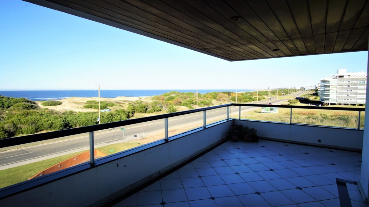 Apartamento ID.311 - Espléndido apartamento, 4 Suites, Aguas Azules