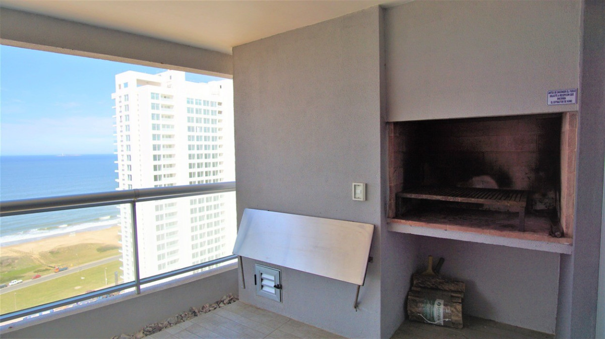 Apartamento ID.371 - Espléndido Apartamento, Piso Alto, 3 Dormitorios y Dep. Look Brava