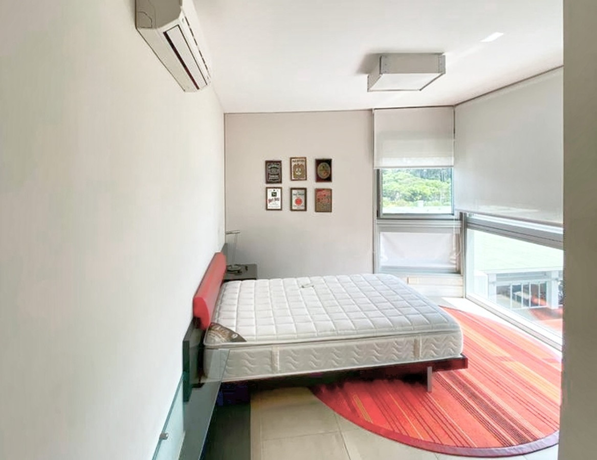 Apartamento ID.414 - Venta apartamento, 3 dormitorios en suite mas dependencia, Le Parc I, Playa Brava