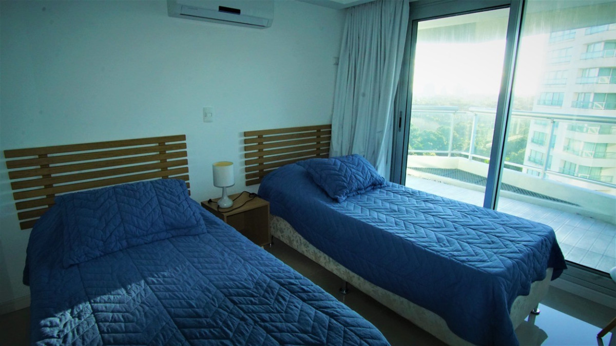 Apartamento ID.460 - Apartamento Esquinero, Piso Alto. Look Brava