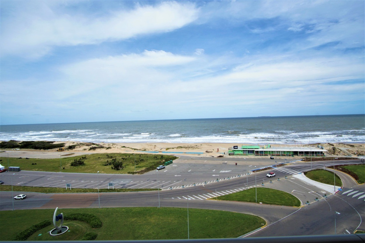 Apartamento ID.511 - Excelente apartamento 3 suites y dependencia, Look Brava