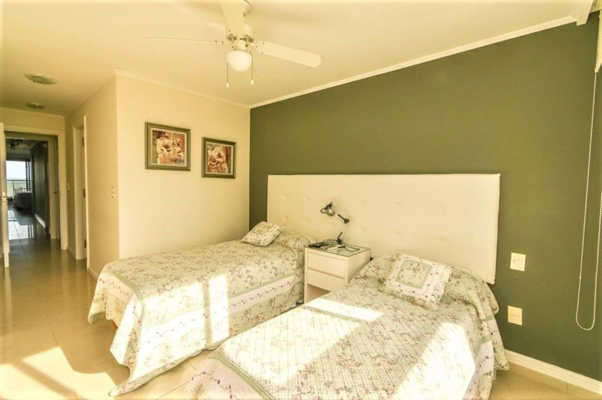 Apartamento ID.515 - Espectacular Apartamento, 3 Dormitorios, Vista al mar, Imperiale II, Punta del Este