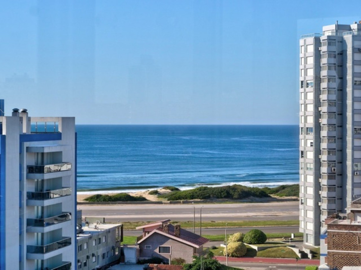 Apartamento ID.519 - Apartamento 2 dormitorios, Vista al mar, Long Beach, Punta del Este