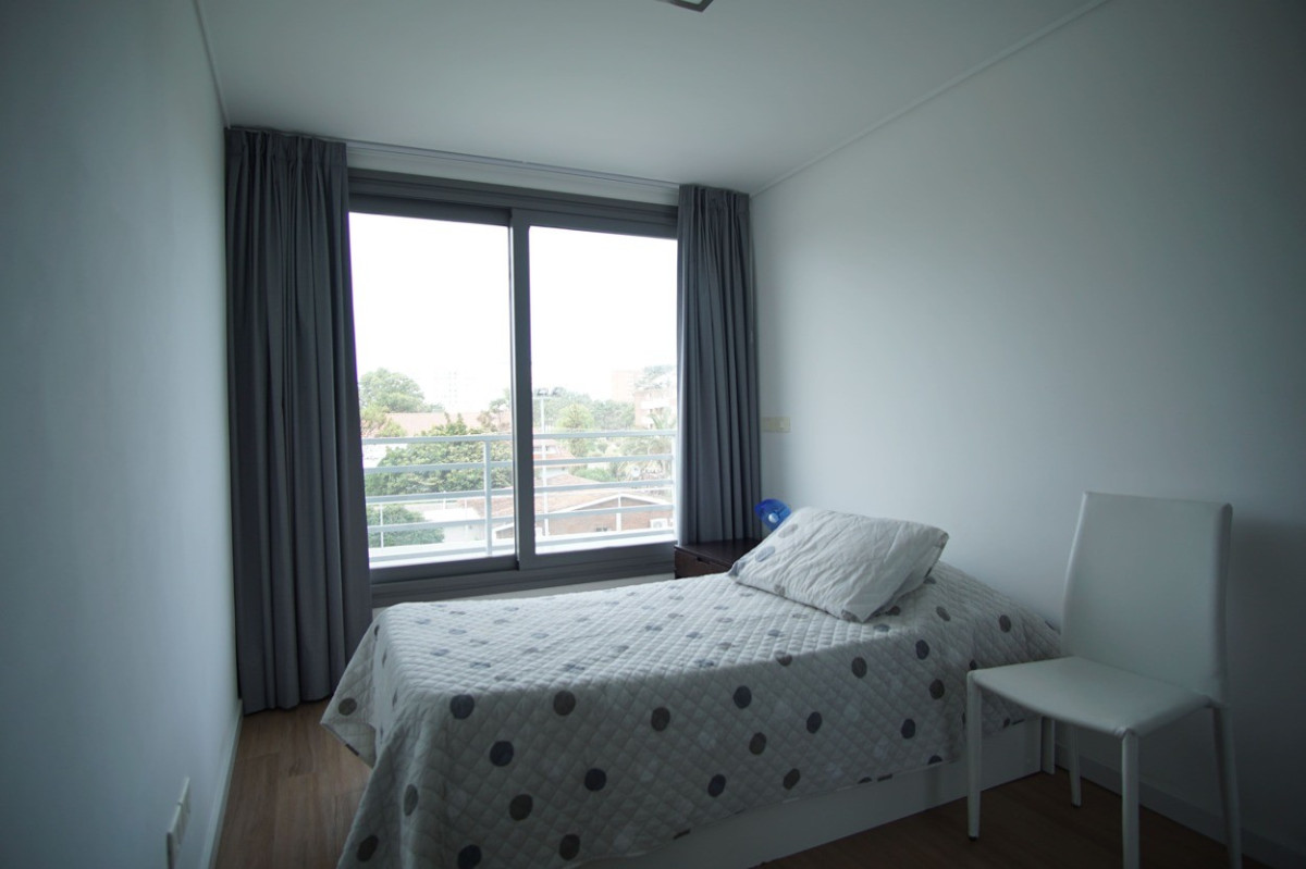 Apartamento ID.534 - Hermoso apartamento, 3 Suites, Alexander Boulevard, Playa Mansa, Punta del Este