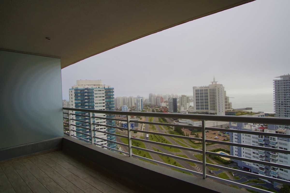 Apartamento ID.536 - Moderno apartamento 2 Suites en Piso alto, Playa Mansa Punta del Este