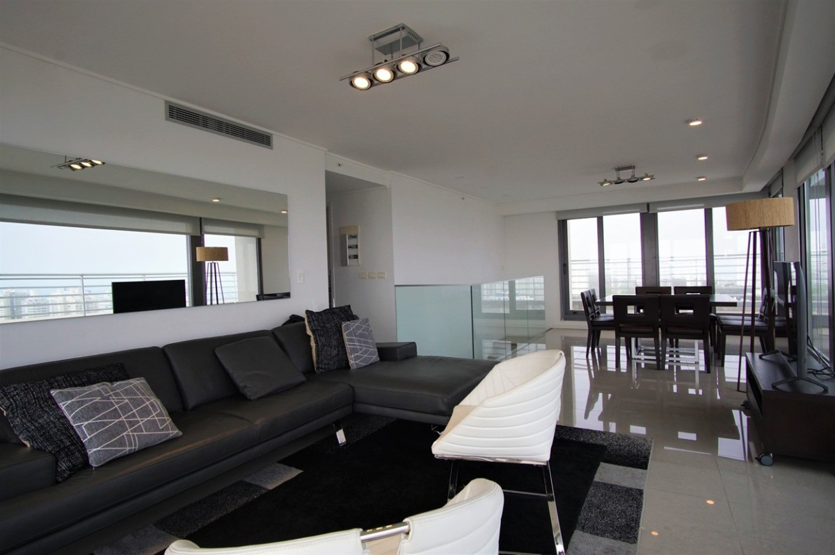 Apartamento ID.538 - Espectacular Penthouse Dúplex 3 Suites y Dep.