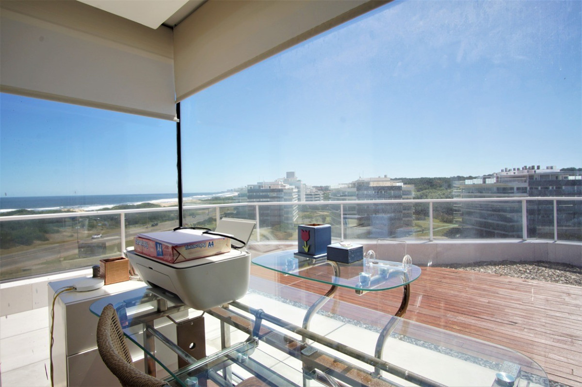 Apartamento ID.552 - Venta espectacular Penthouse Dúplex / 5 Suites y dep. Primera Fila, Rincón del Indio