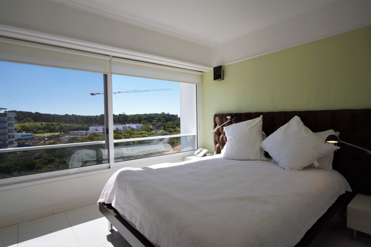 Apartamento ID.552 - Venta espectacular Penthouse Dúplex / 5 Suites y dep. Primera Fila, Rincón del Indio