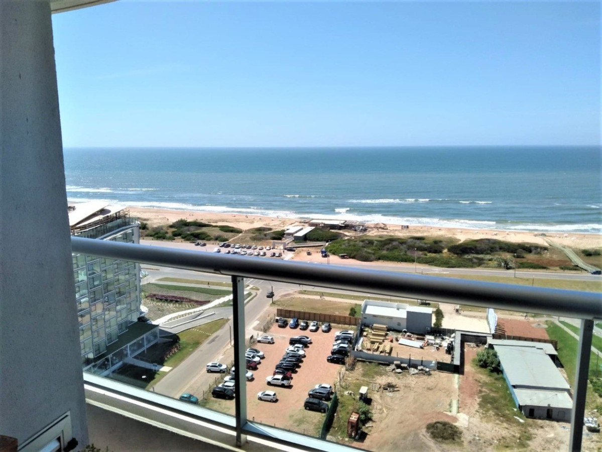 Apartamento ID.561 - Venta, 2 dormitorios en suite, Look Brava, Playa Brava.