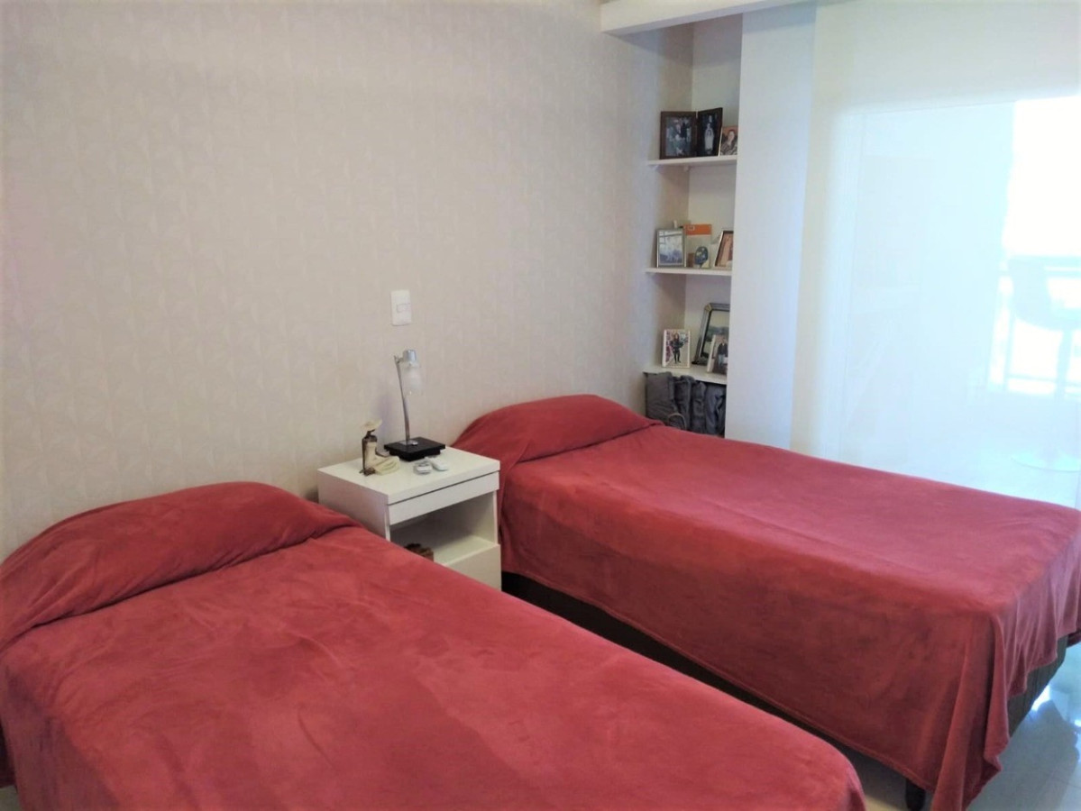 Apartamento ID.561 - Venta, 2 dormitorios en suite, Look Brava, Playa Brava.