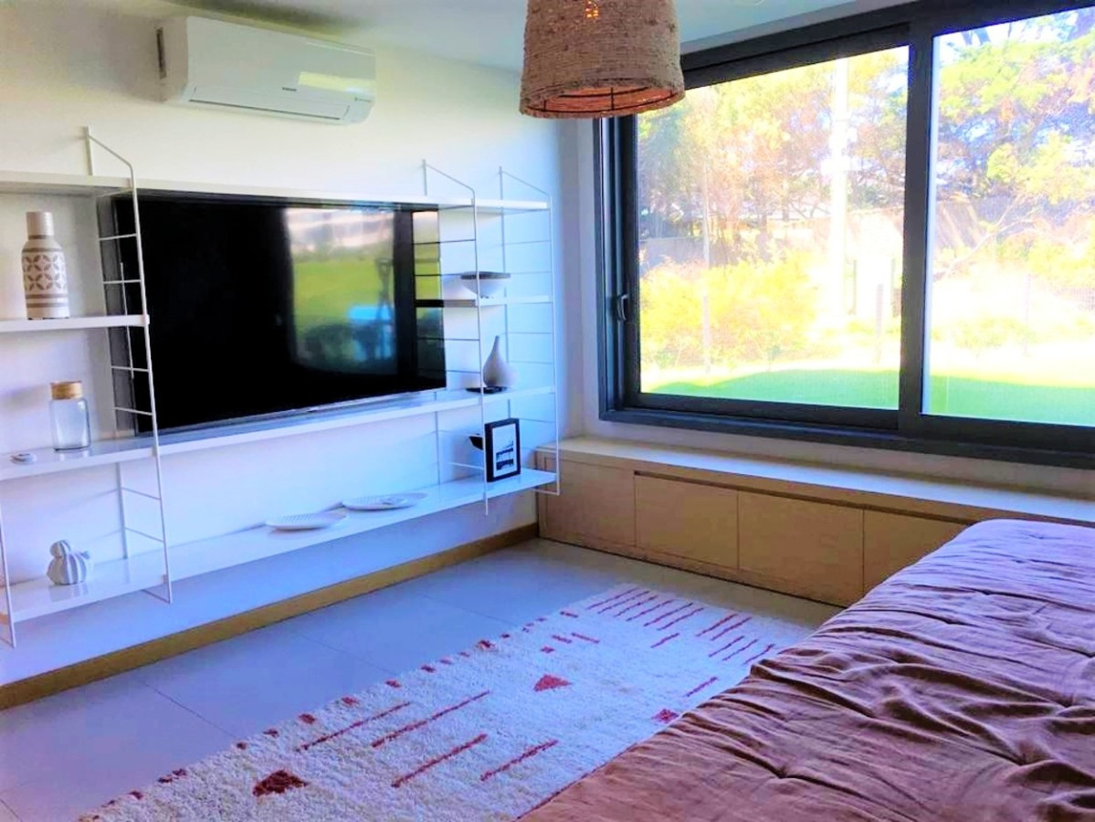 Apartamento ID.571 - Venta, 3 dormitorios en suite y dep, Tiburón Terrazas Barra, Playa Brava.