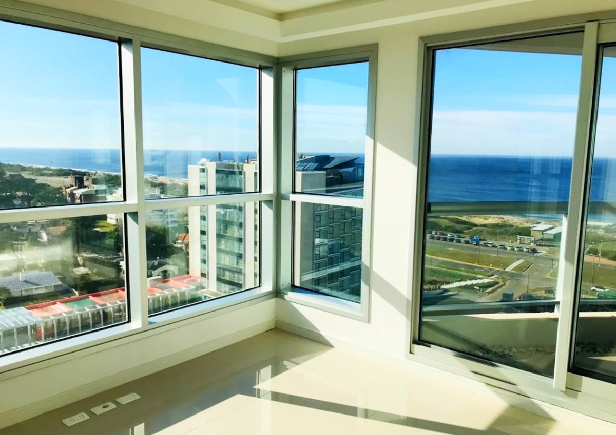 Apartamento ID.589 - Apartamento a estrenar, 3 dormitorios mas dep. Look Brava, Punta del Este