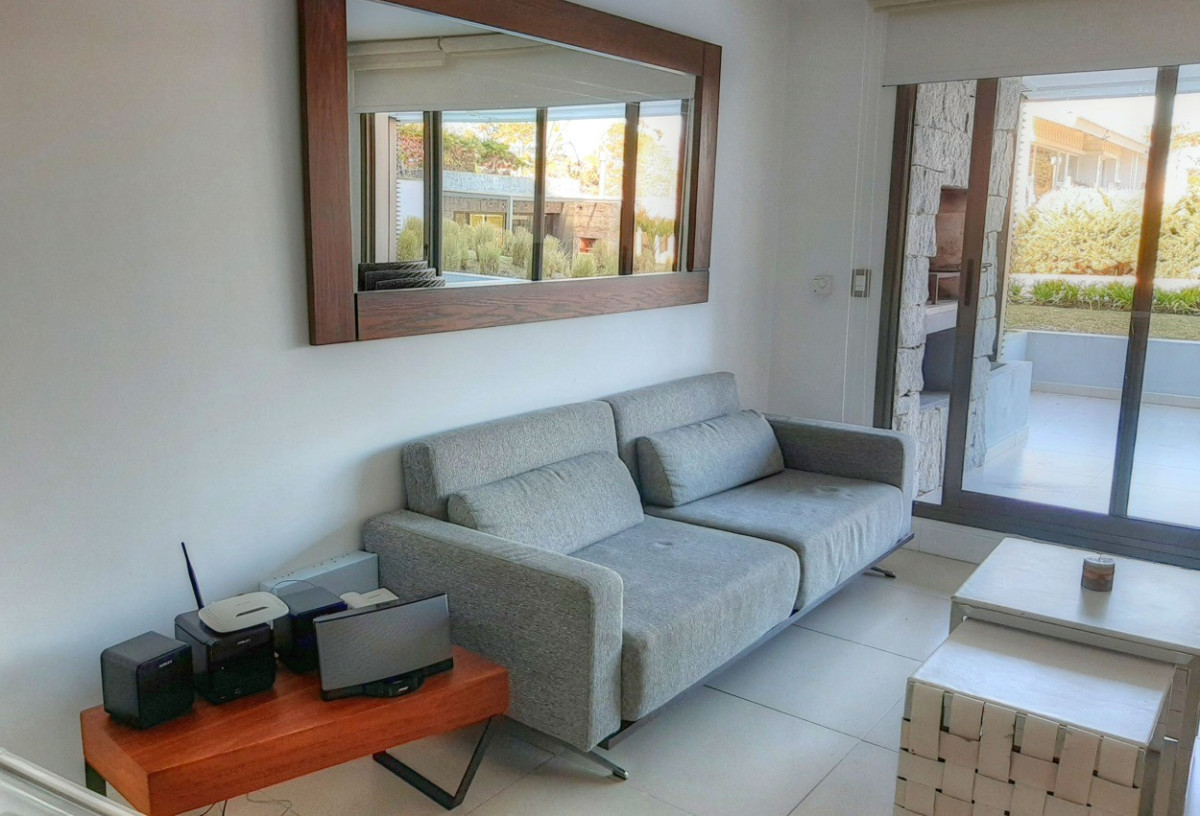 Apartamento ID.598 - Cómodo apartamento 1 dormitorio y medio, Unique, Punta del Este.