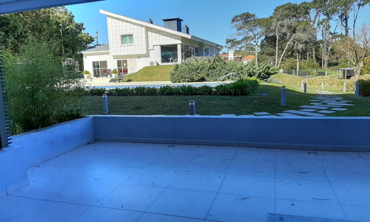 Apartamento ID.598 - Cómodo apartamento 1 dormitorio y medio, Unique, Punta del Este.