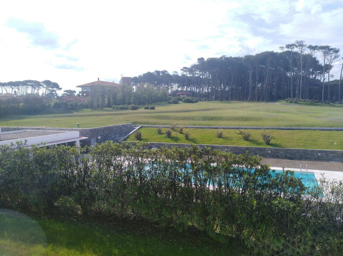 Apartamento ID.629 - Apartamento, 3 dormitorios + dep, 1era línea de mar, Rincon del Indio, Punta del Este