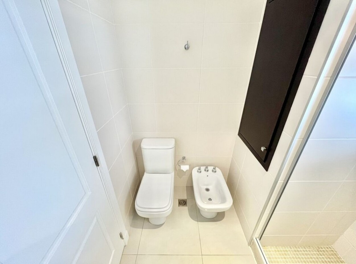 Apartamento ID.631 - Apartamento Primera Linea, 3 suites y dependencia, Torre Lobos, Punta del Este.