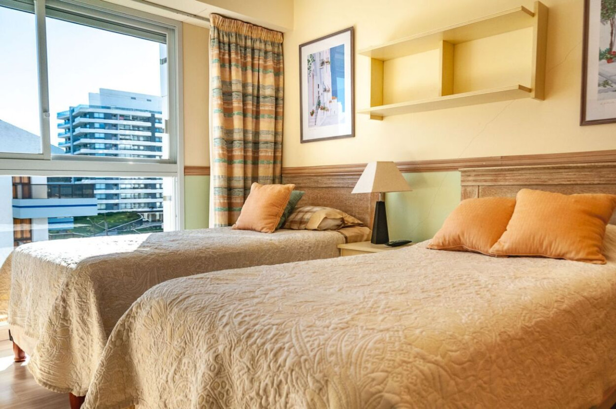 Apartamento ID.644 - Amplio apartamento en Playa Brava, Frente al Mar