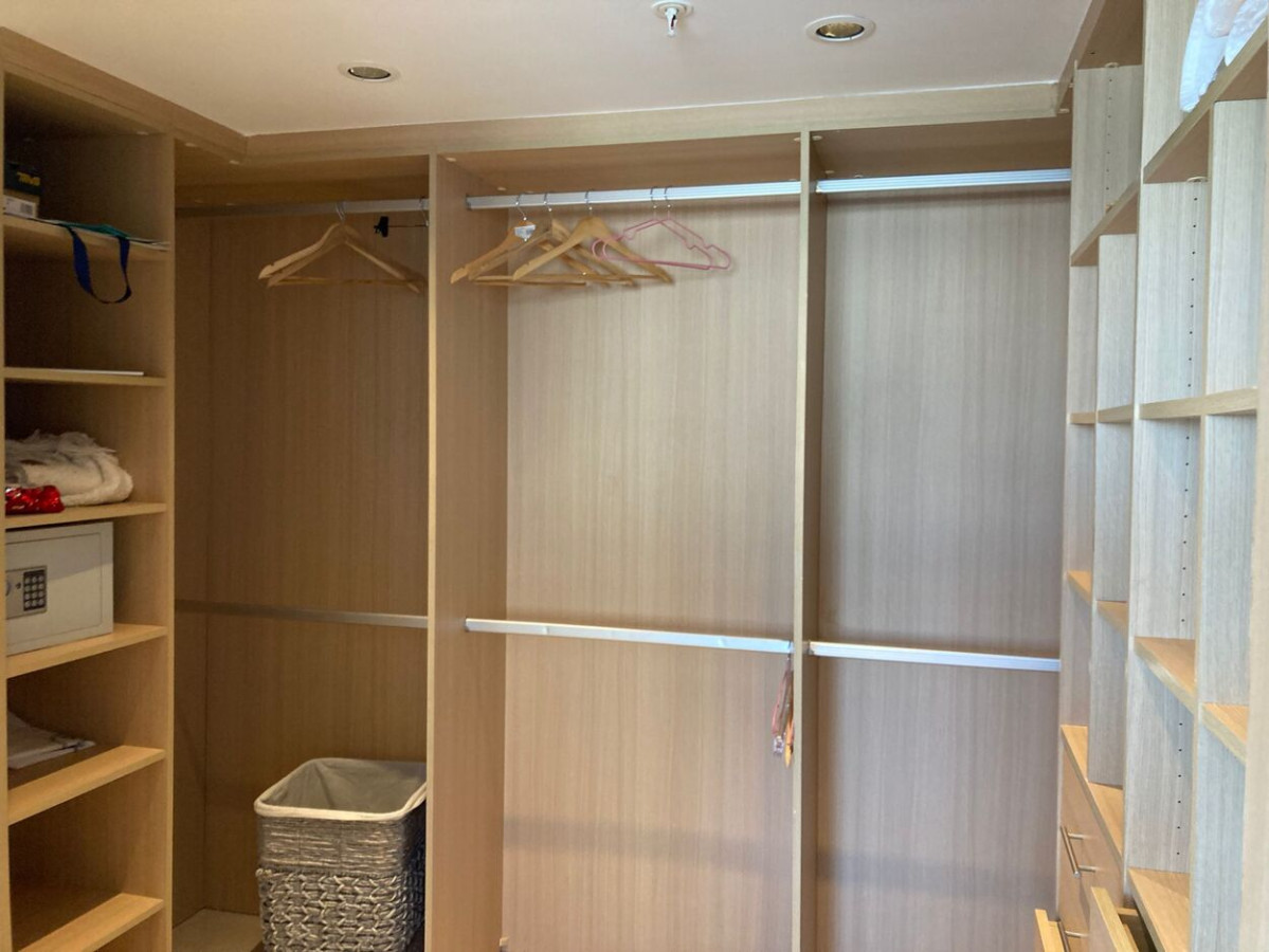 Apartamento ID.647 - Hermoso Penthouse, Primera Línea, Playa Brava. 3 Suite + Dependencia. Torre Le Parc.