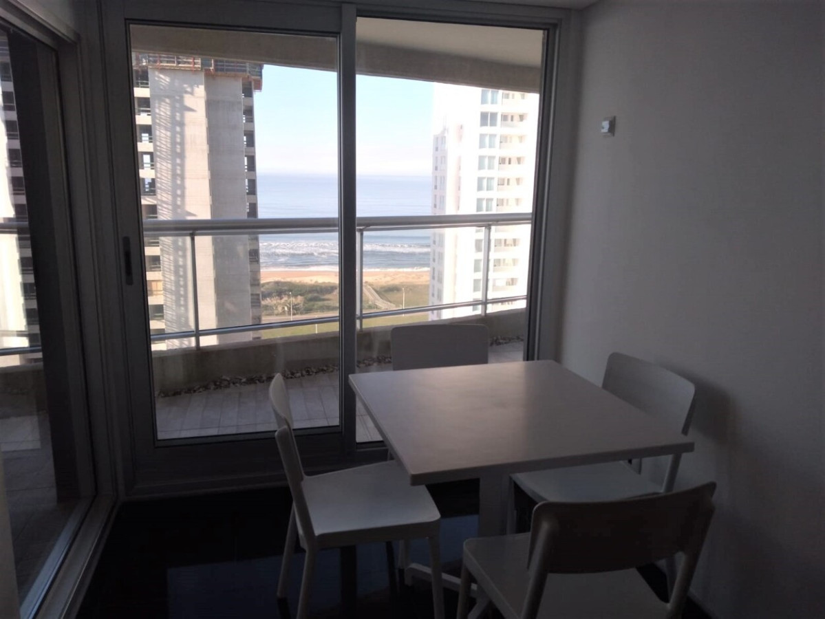 Apartamento ID.658 - 3 dormitorios más dependencia de servicio