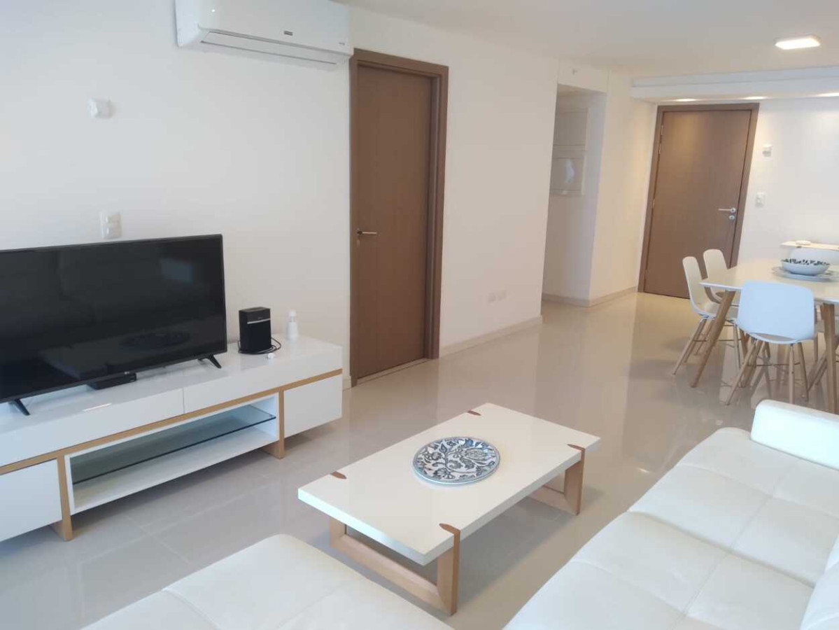 Apartamento ID.658 - 3 dormitorios más dependencia de servicio