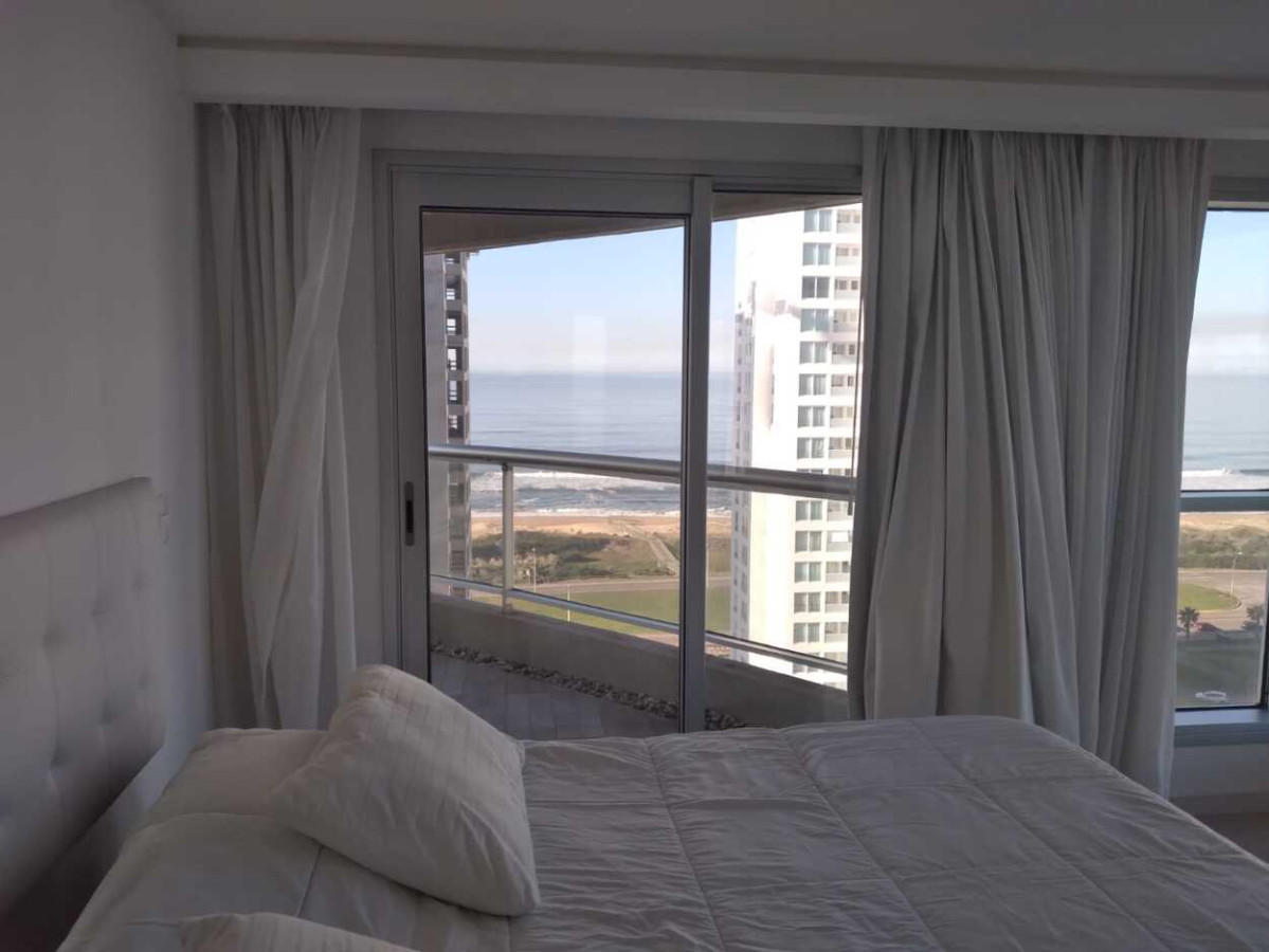 Apartamento ID.658 - 3 dormitorios más dependencia de servicio