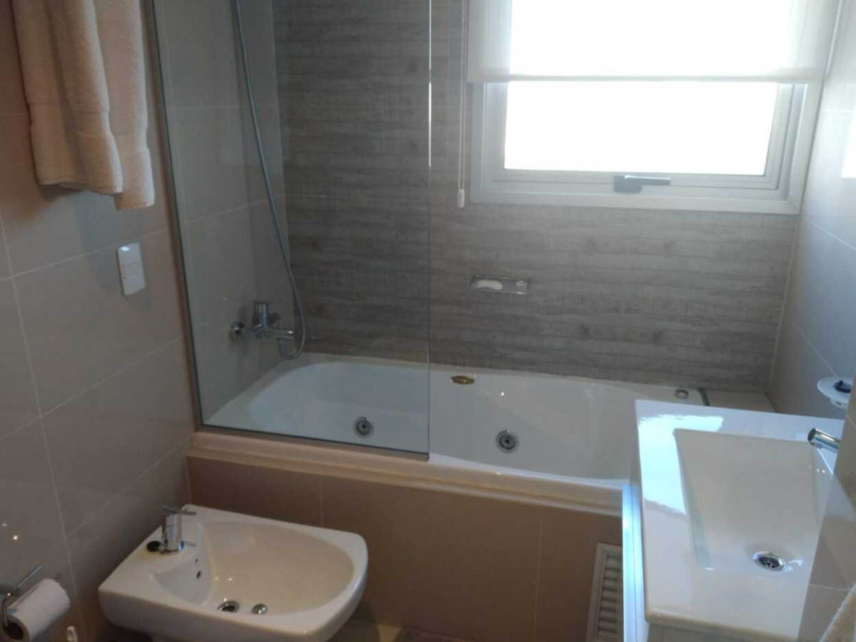 Apartamento ID.658 - 3 dormitorios más dependencia de servicio