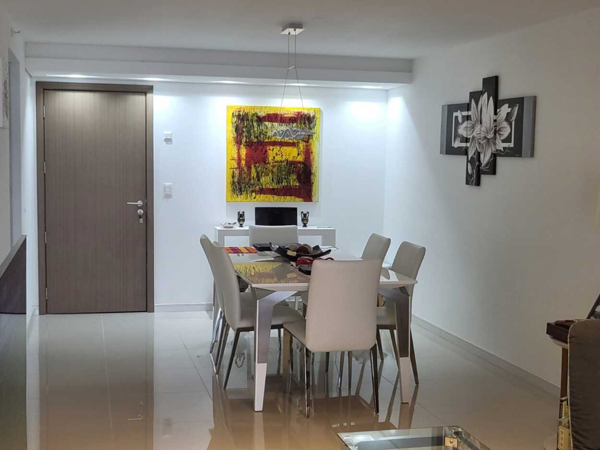 Apartamento ID.665 - 3 dormitorios más dependencia de servicio