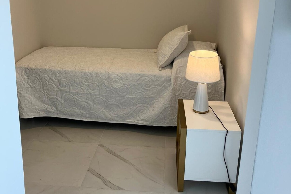 Apartamento ID.667 - Moderno apartamento 1 dormitorio y 1/2, primera linea, mansa