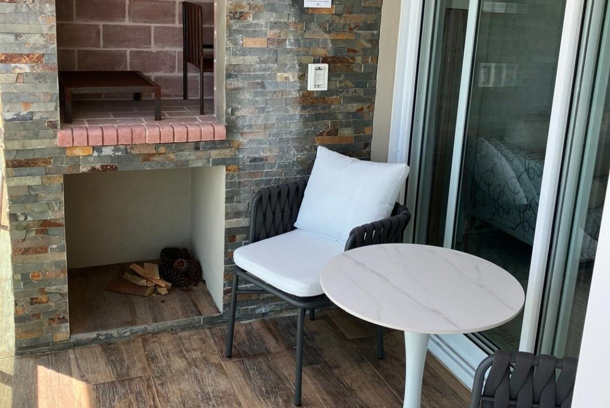 Apartamento ID.667 - Moderno apartamento 1 dormitorio y 1/2, primera linea, mansa