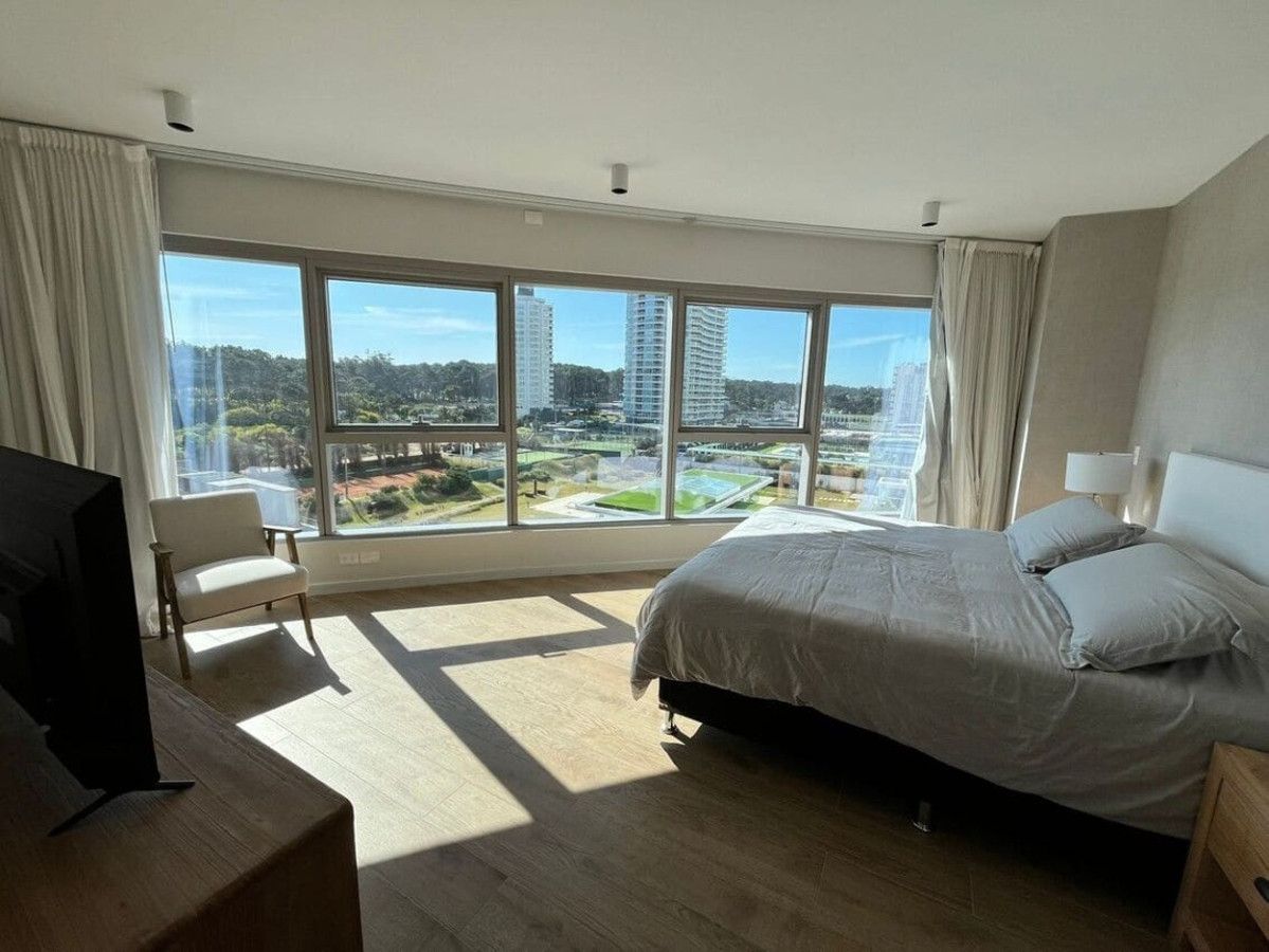 Apartamento ID.671 - Torre Trump 2 dormitorios, primera línea de la Brava