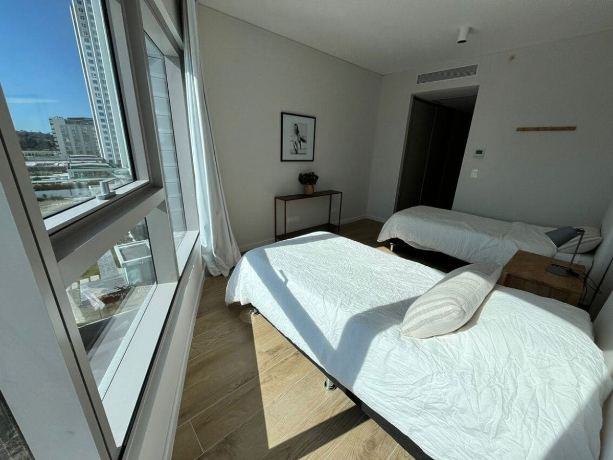 Apartamento ID.671 - Torre Trump 2 dormitorios, primera línea de la Brava