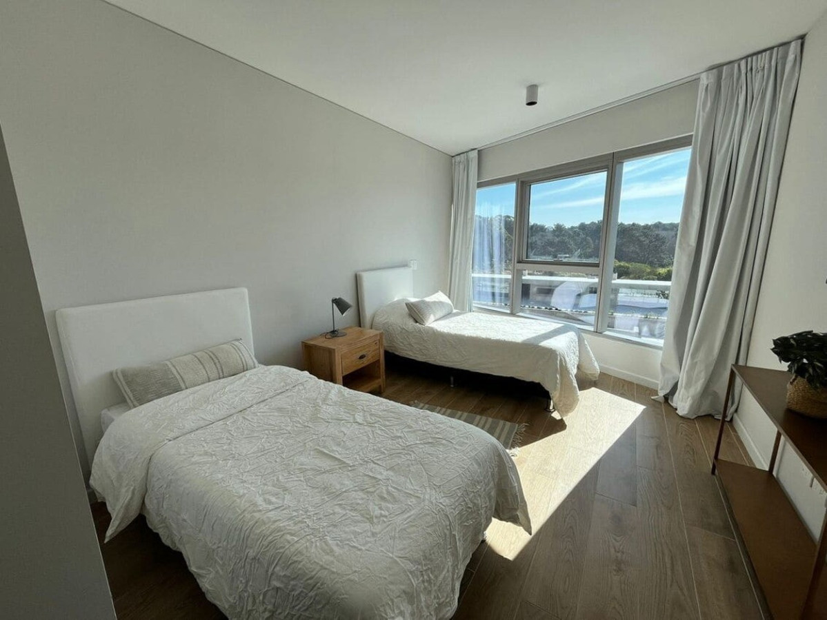 Apartamento ID.671 - Torre Trump 2 dormitorios, primera línea de la Brava