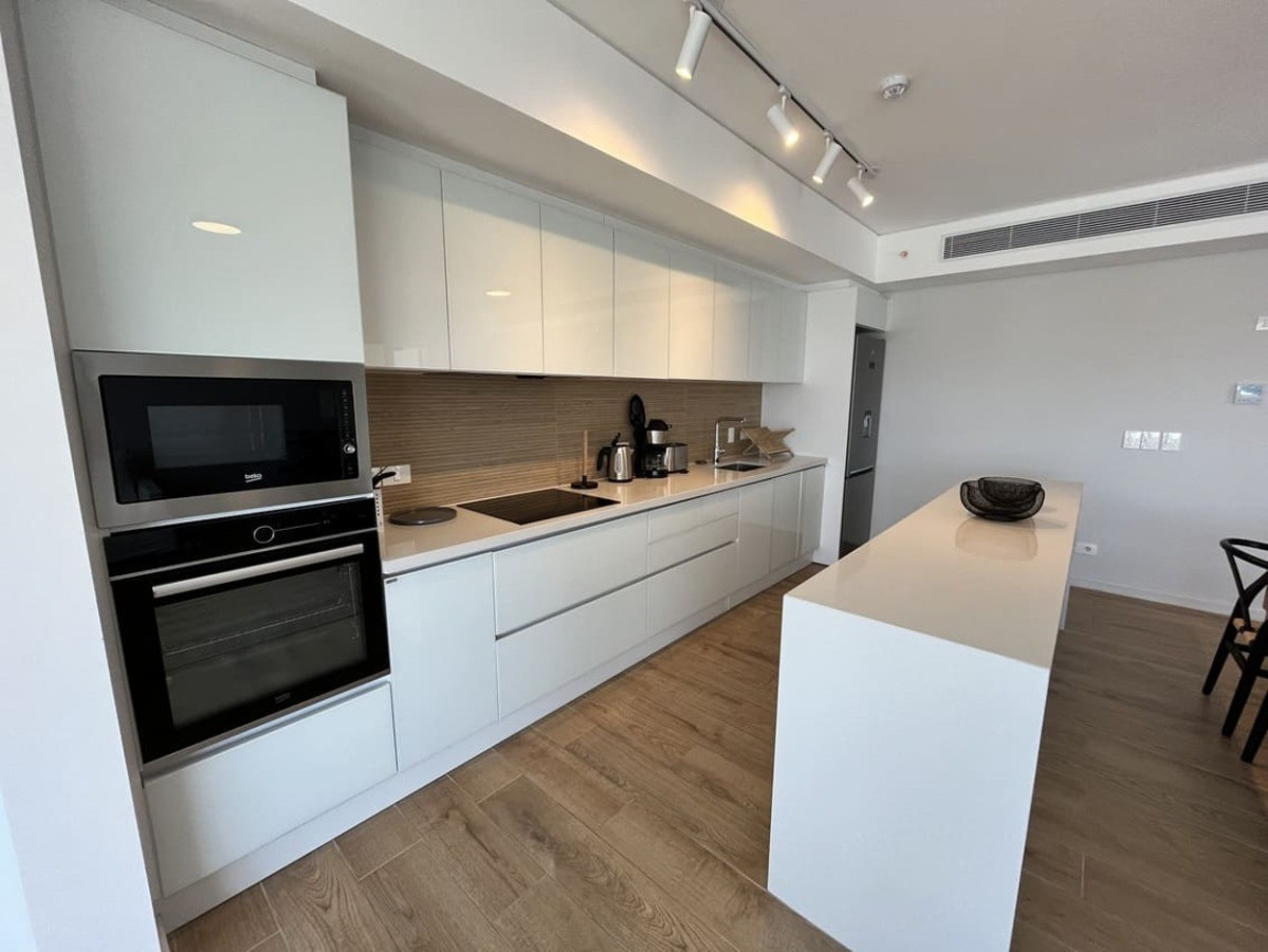 Apartamento ID.671 - Torre Trump 2 dormitorios, primera línea de la Brava