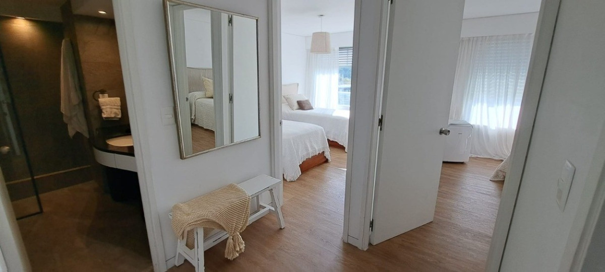 Apartamento ID.678 - Apartamento, 3 dormitorios mas dependencia, primera linea de la Brava