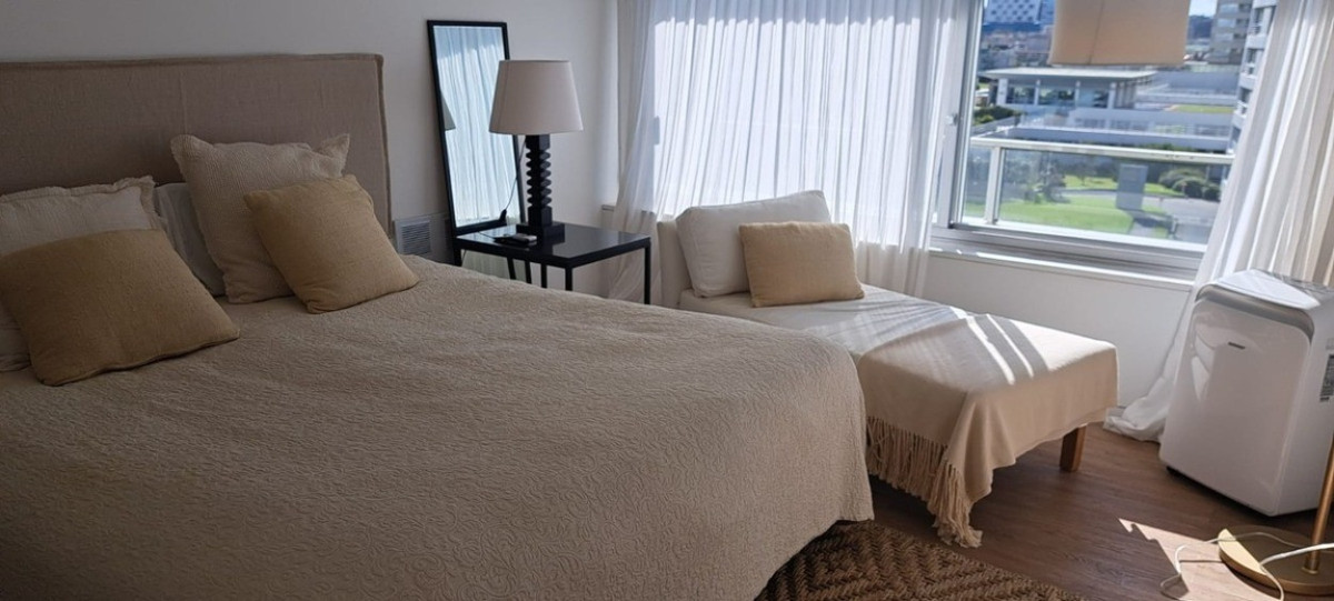 Apartamento ID.678 - Apartamento, 3 dormitorios mas dependencia, primera linea de la Brava