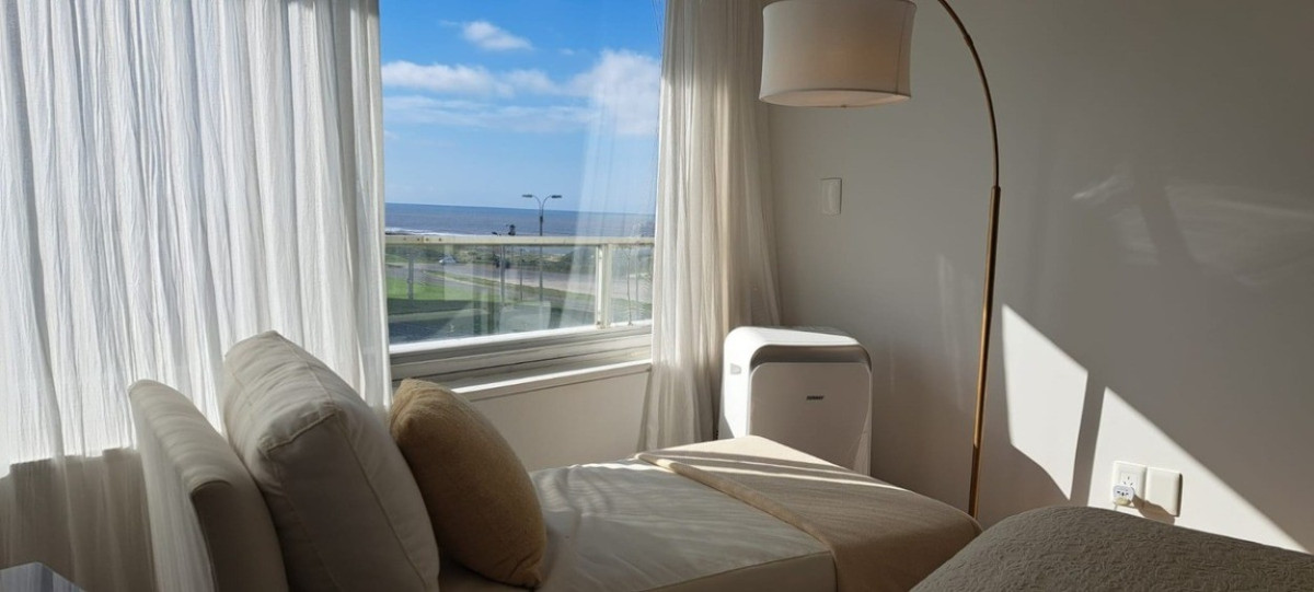 Apartamento ID.678 - Apartamento, 3 dormitorios mas dependencia, primera linea de la Brava