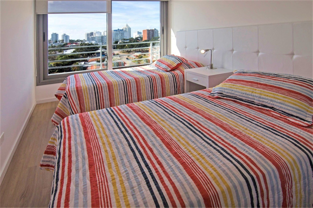 Apartamento ID.72 - Excelente Apartamento 3 Dormitorios. Alexander Boulevard