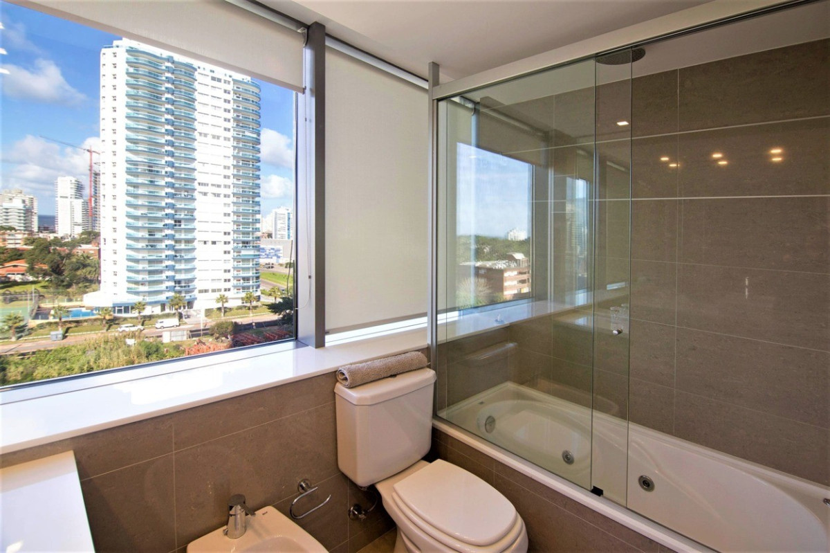 Apartamento ID.72 - Excelente Apartamento 3 Dormitorios. Alexander Boulevard