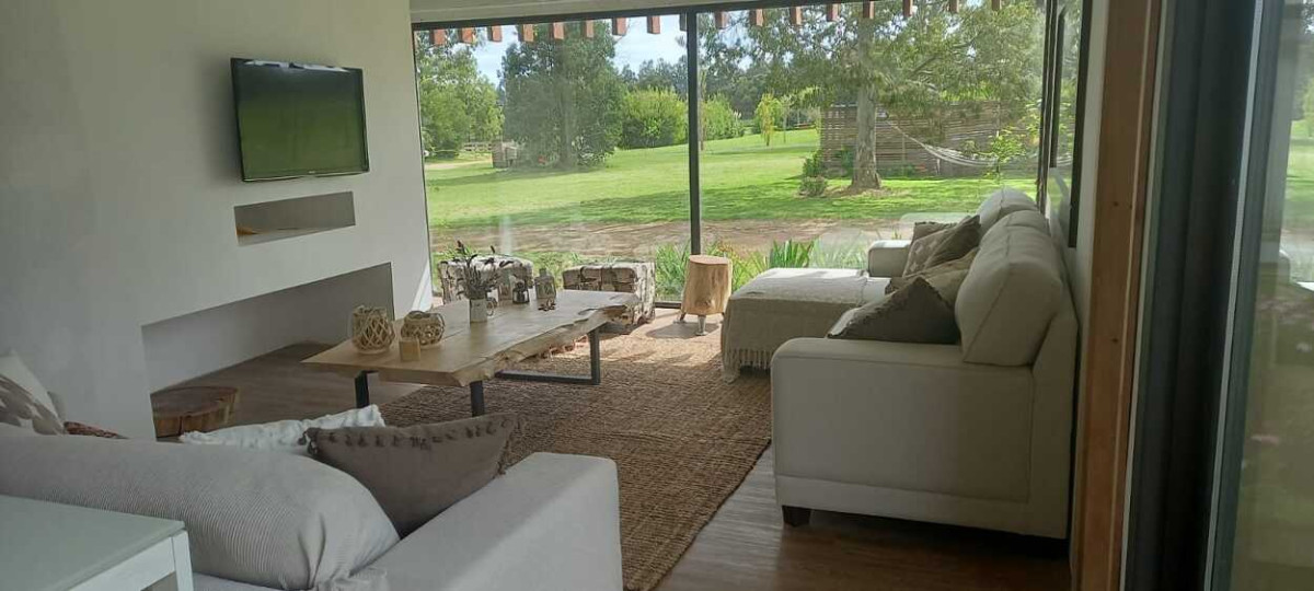 Casa ID.545 - Espectacular casa 4 dormitorios en Barrio Privado/El Quijote