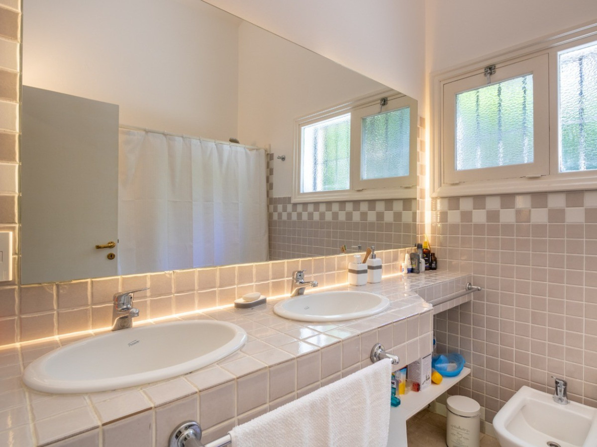 Casa ID.660 - Exelente casa 4 dormitorios nás dependencia