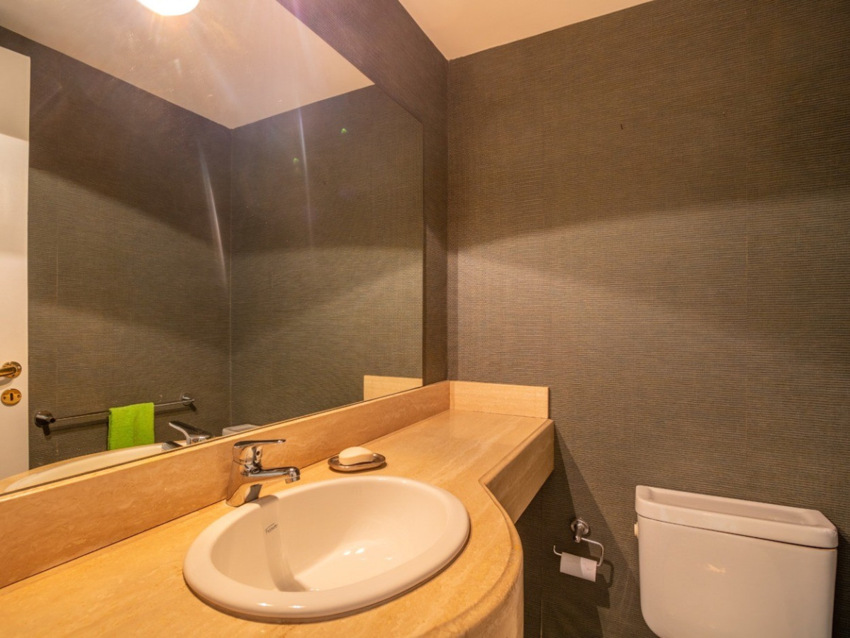 Casa ID.660 - Exelente casa 4 dormitorios nás dependencia