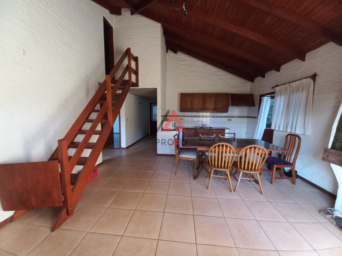 Casa ID.2 - Gran casa a solo 100 mts de la ruta interbalnearia con 1040 mts2 de terreno