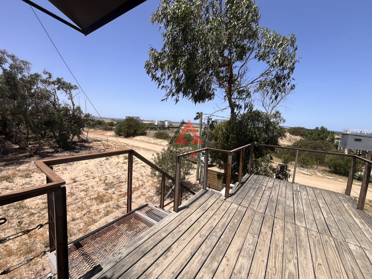 Casa ID.80 - Casa con vista al mar en Sauce de portezuelo