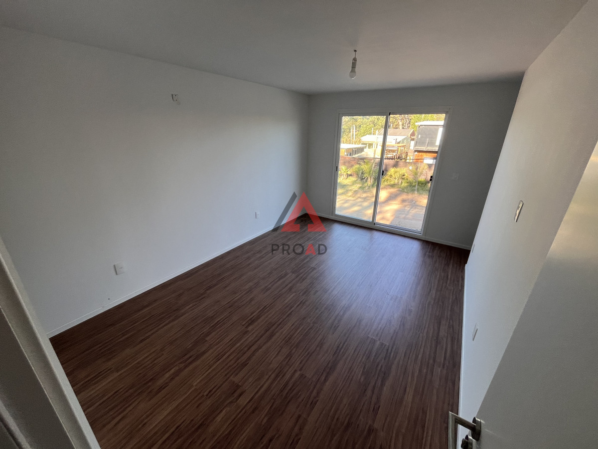 Casa ID.19 - Viví a 1 cuadras del mar, en una hermosa casa, ubicada en OCEAN PARK! 