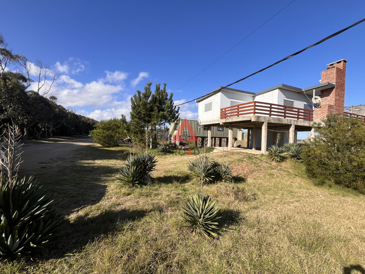 Casa ID.29 - Hermosa casa en sauce de portezuelo a 50mts del mar! oportunidad de inversión 