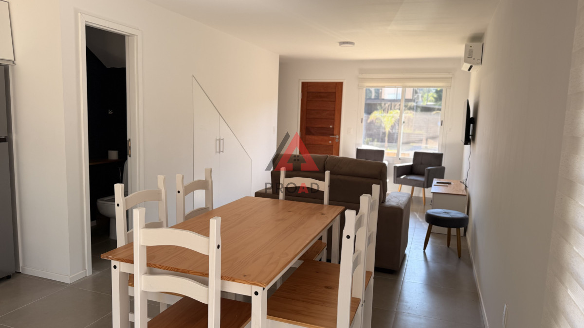 Casa ID.19 - Viví a 1 cuadras del mar, en una hermosa casa, ubicada en OCEAN PARK! 