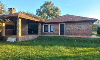 Gran casa a solo 100 mts de la ruta interbalnearia con 1040 mts2 de terreno
